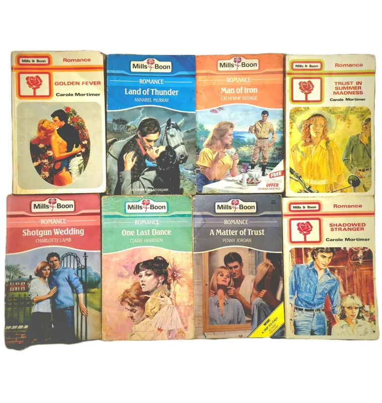 Mills & Boon Retro Romance Bundle